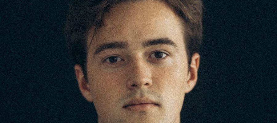 Da fotografia à narrativa visual: como Felipe Pick transformou imagens em histórias que atravessam o tempo