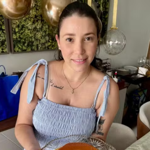 Empreededora começou negócio de pudim em fatia com R$120,00