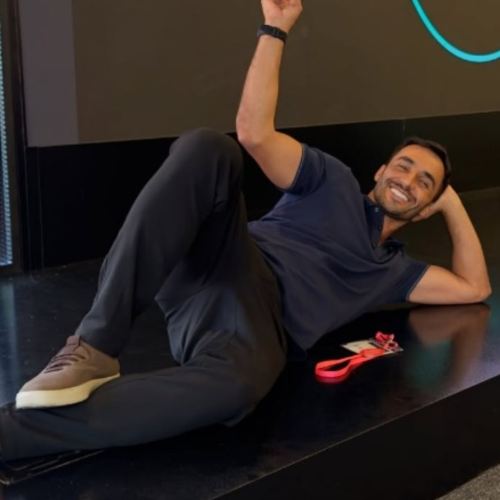 Influenciador Moises Lealvende quase R$3 milhões emprodutos no TikTok Shop Brasile se torna o maior vendedor daplataforma